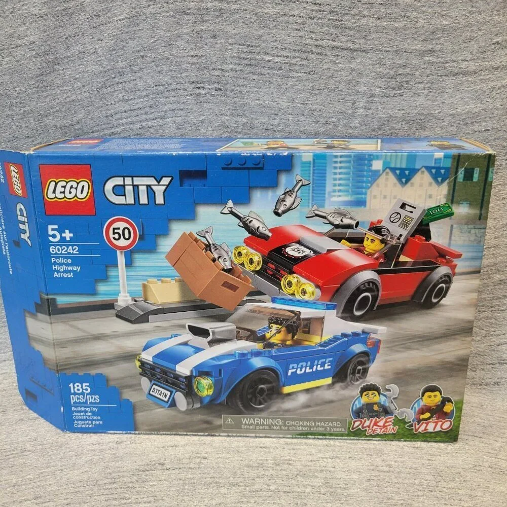 LEGO City 60242 Police Highway Arrest